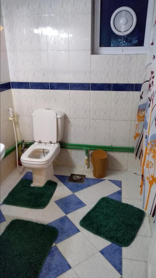 مكرم عبيد للعائلات فقط 21 (adults Only) * Cairo